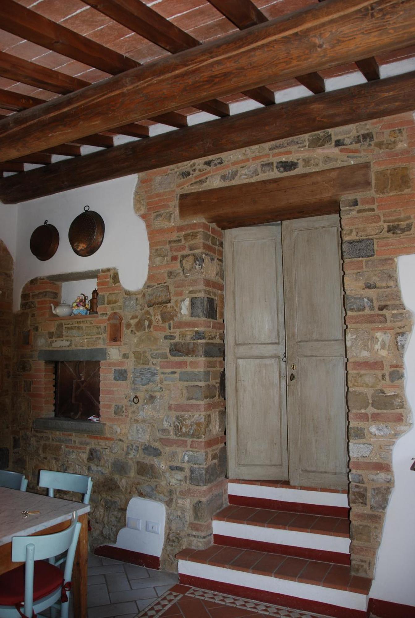 Agriturismo Podere La Cava 메르카탈레 발 디 페사 외부 사진